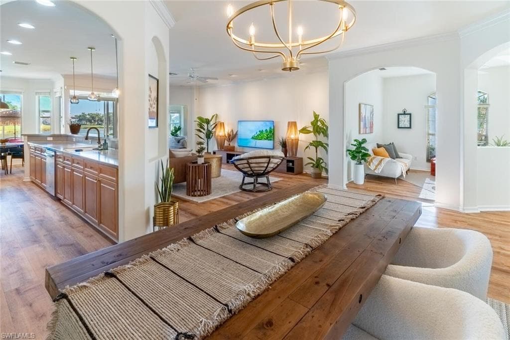 1896 Crestview WAY, NAPLES FL 34119-10