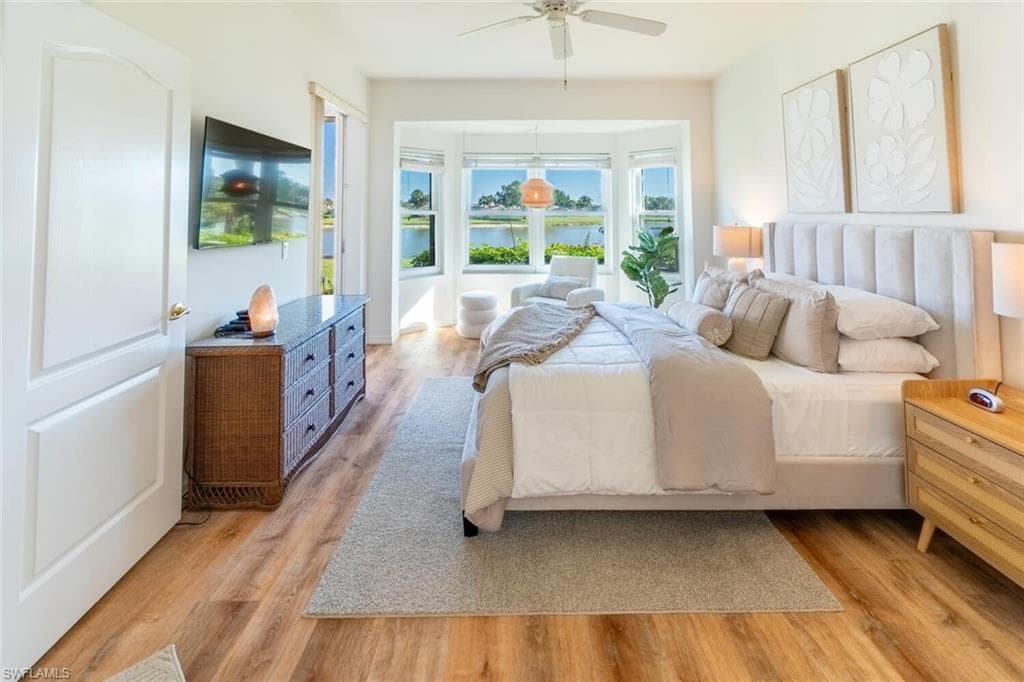 1896 Crestview WAY, NAPLES FL 34119-18