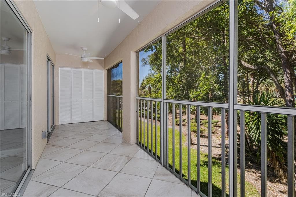1706 Kings Lake BLVD # 203, NAPLES FL 34112-18