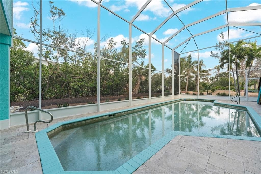 6450 Pine AVE, SANIBEL FL 33957-12
