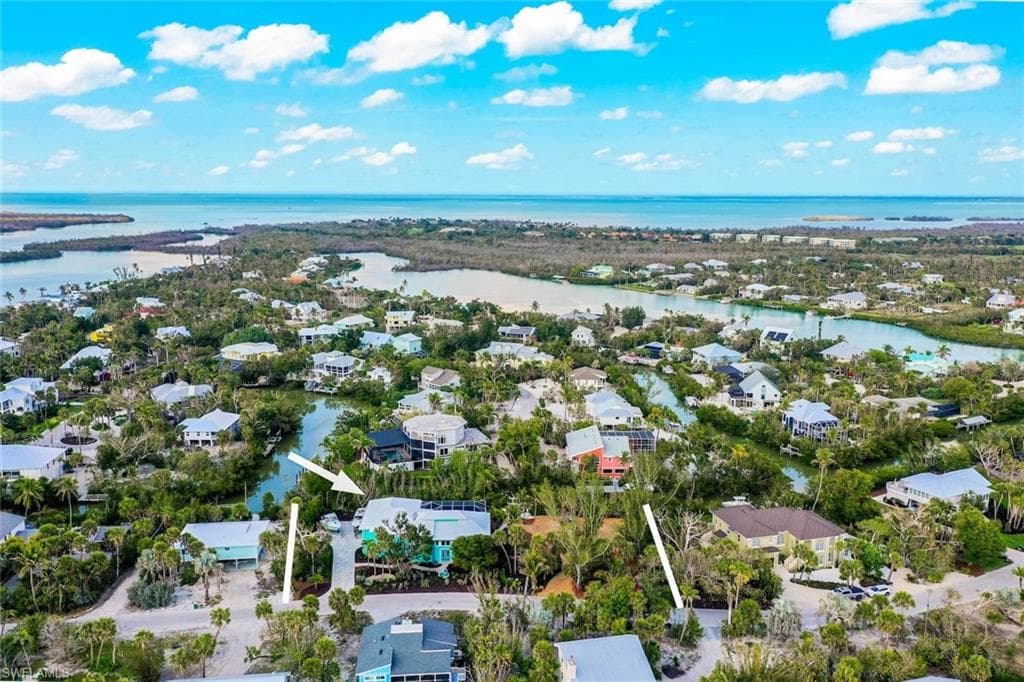 6450 Pine AVE, SANIBEL FL 33957-40