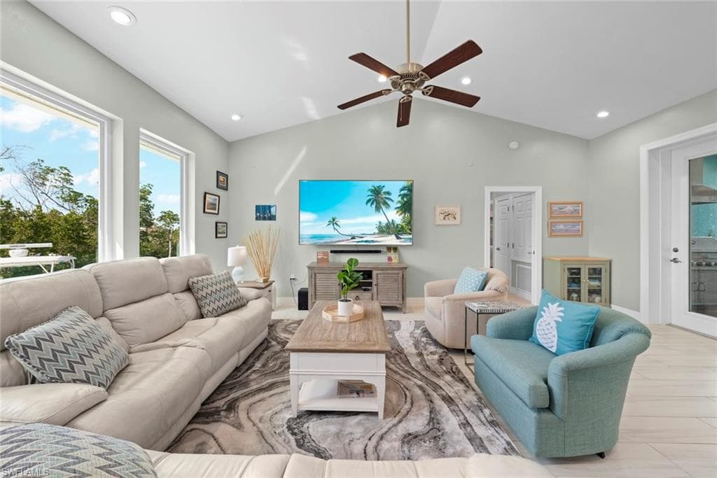 6450 Pine AVE, SANIBEL FL 33957-7