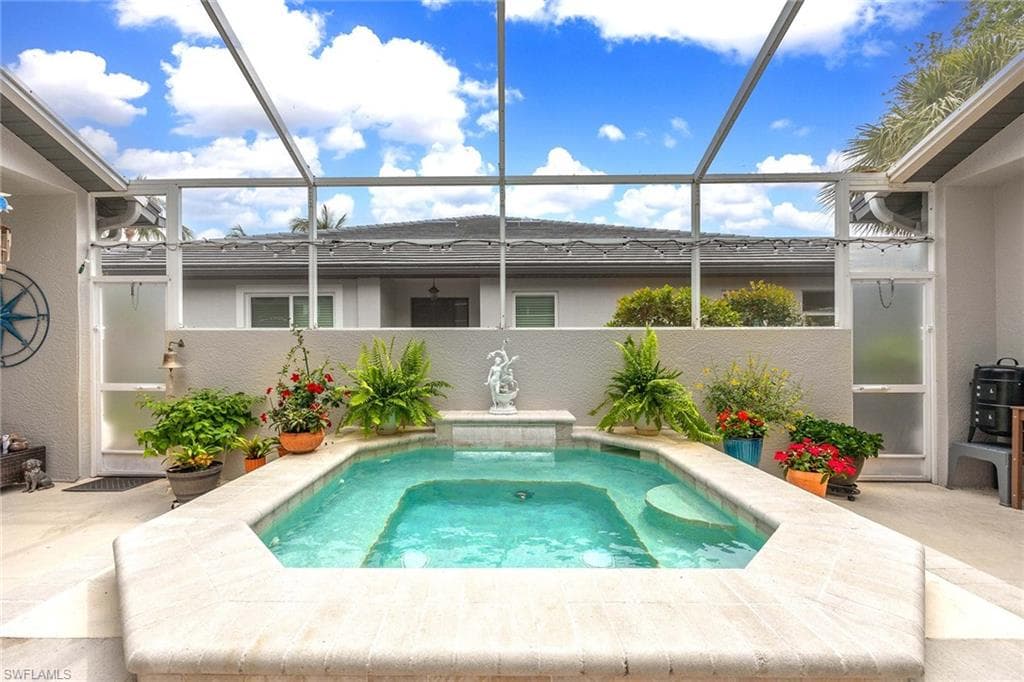 1833 Tarpon Bay DR S # 73, NAPLES FL 34119-22