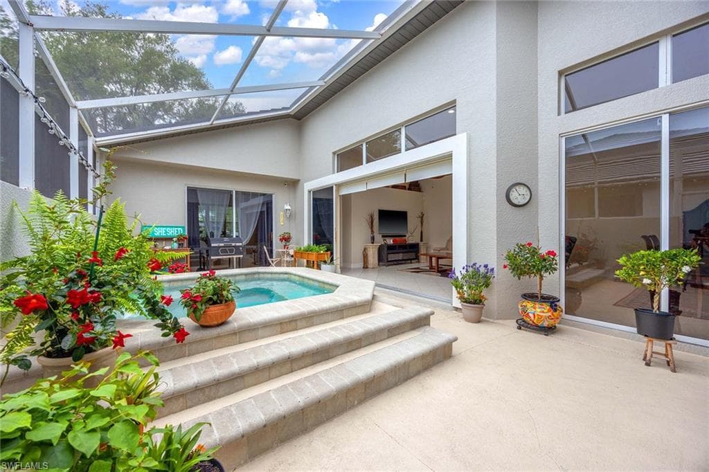 1833 Tarpon Bay DR S # 73, NAPLES FL 34119-21