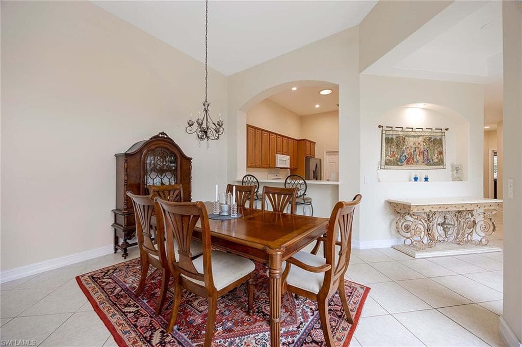 1833 Tarpon Bay DR S # 73, NAPLES FL 34119-8