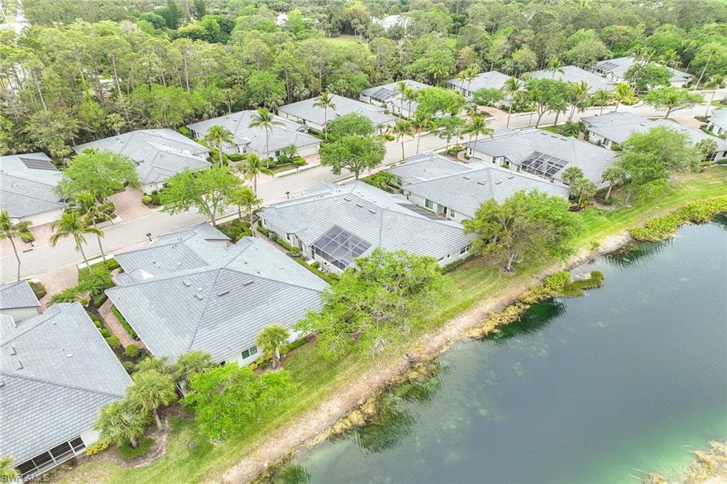 1833 Tarpon Bay DR S # 73, NAPLES FL 34119-24