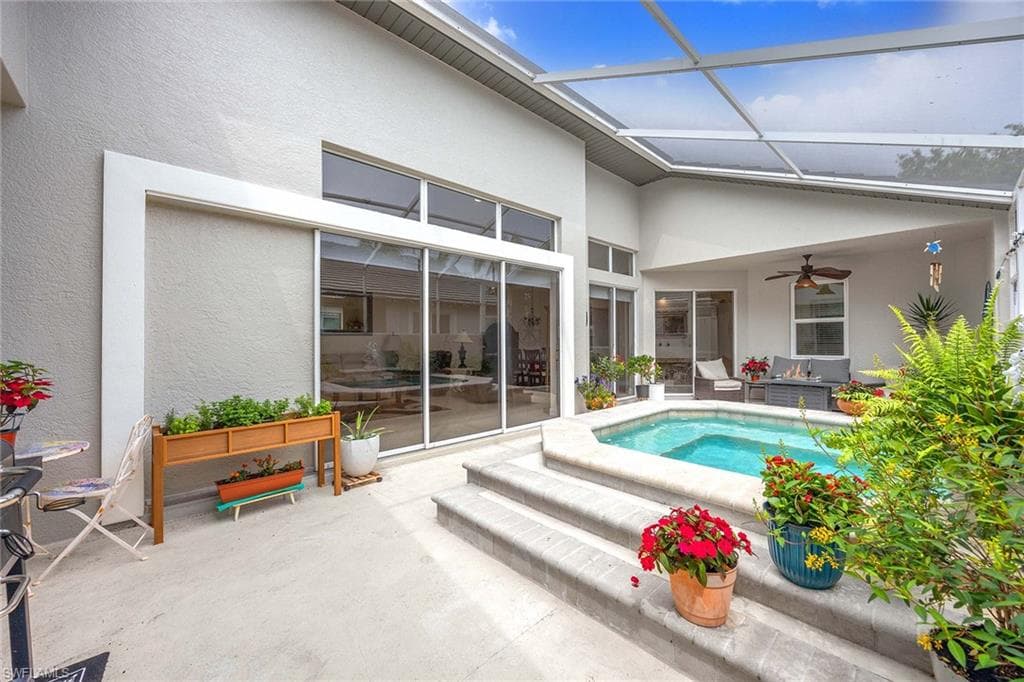 1833 Tarpon Bay DR S # 73, NAPLES FL 34119-20