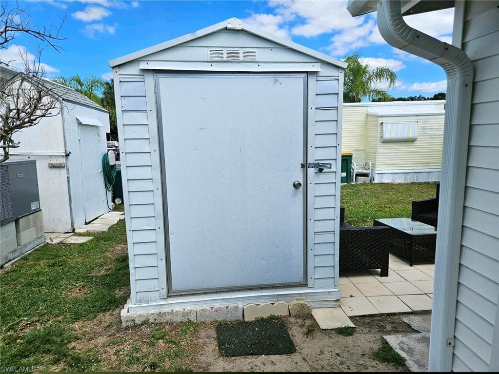 4 Onyx DR # 4O, NAPLES FL 34114-30