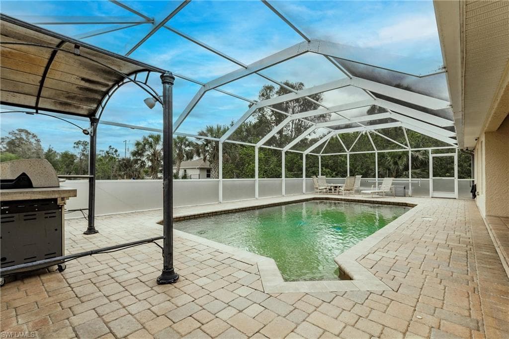 324 Parkdale BLVD-35