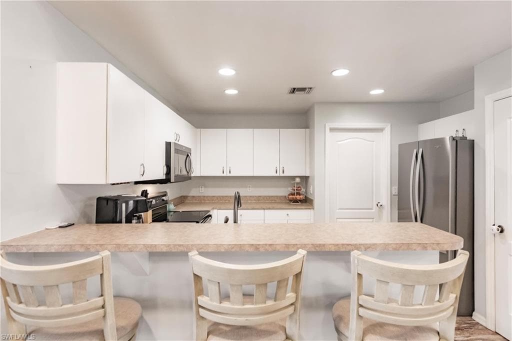 324 Parkdale BLVD-8