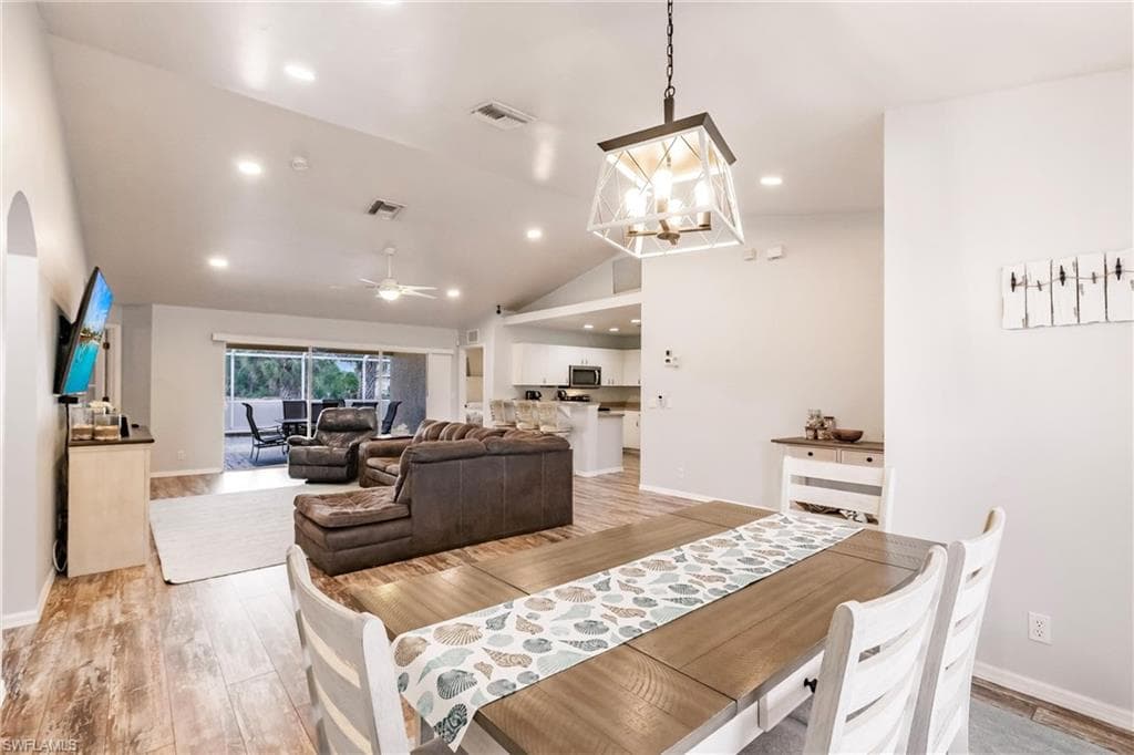 324 Parkdale BLVD-14