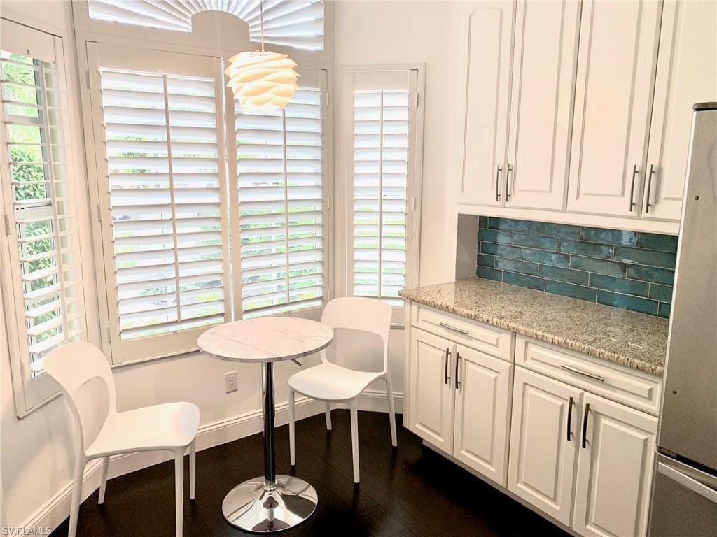 6537 Ilex CIR, NAPLES FL 34109-5