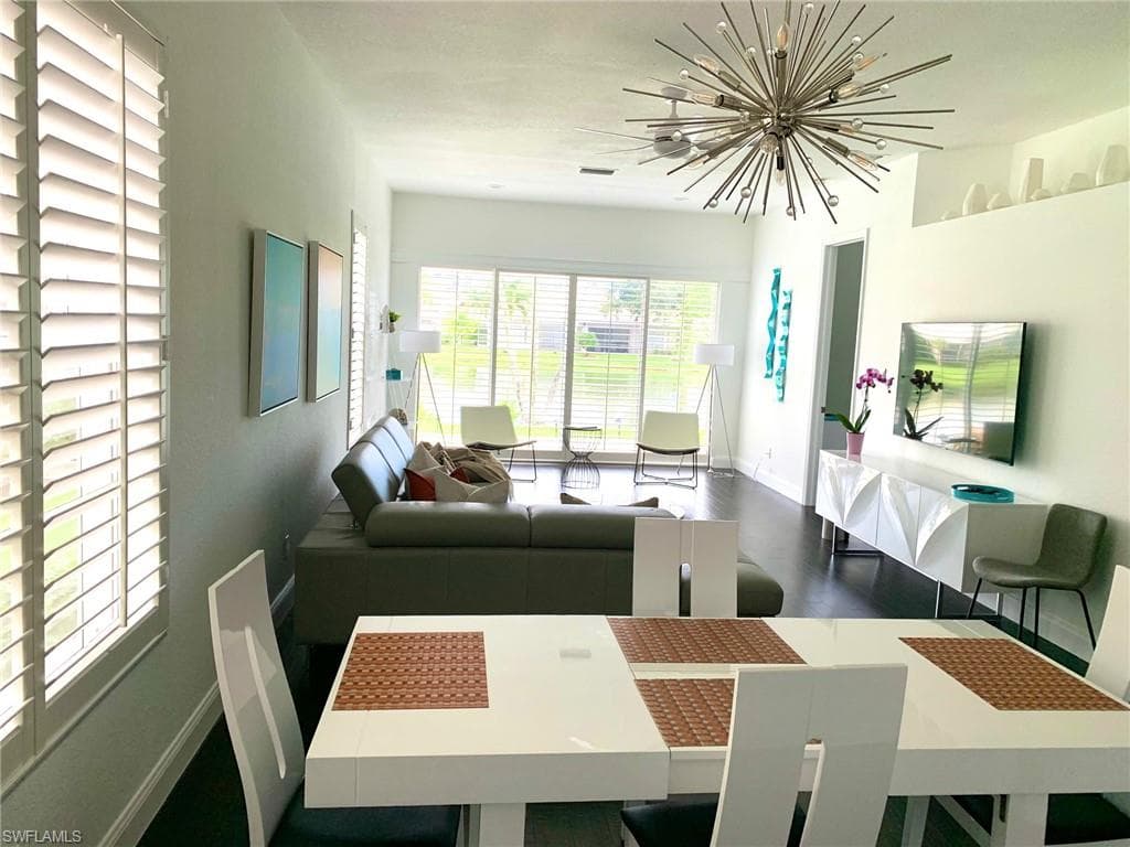 6537 Ilex CIR, NAPLES FL 34109-3