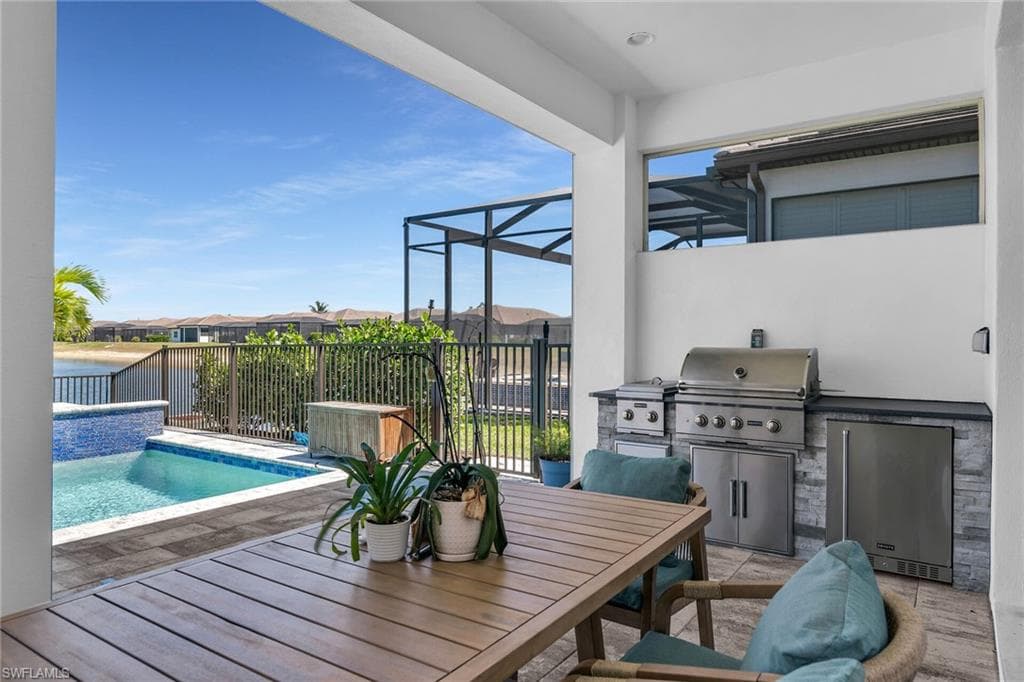 3697 Sapphire Cove CIR, NAPLES FL 34114-20