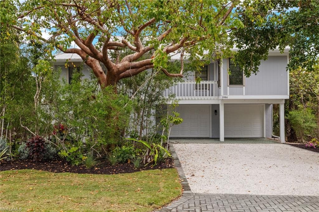 1986 Wild Lime DR, SANIBEL FL 33957-1