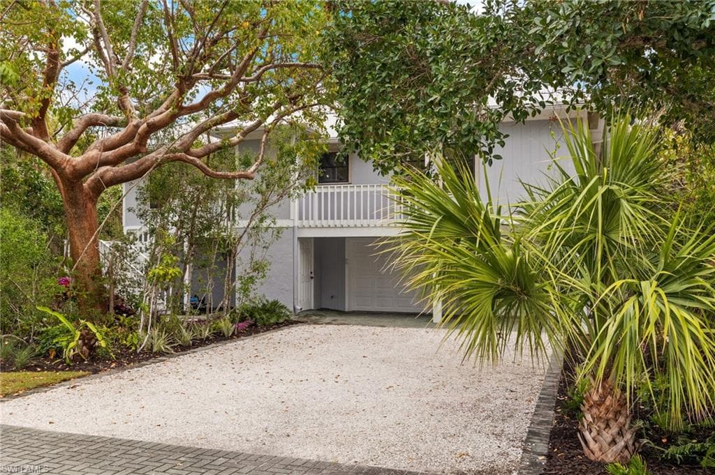 1986 Wild Lime DR, SANIBEL FL 33957-2