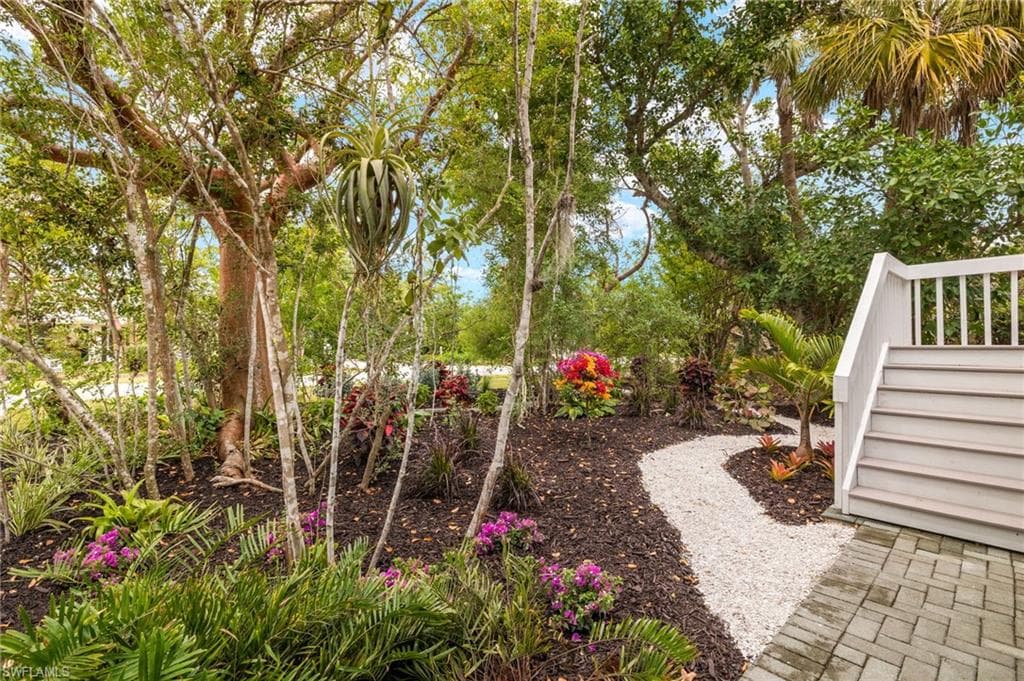 1986 Wild Lime DR, SANIBEL FL 33957-3