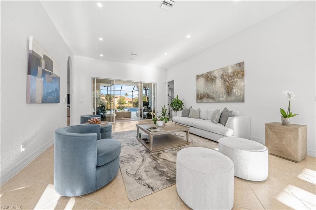 379 Cypress WAY W, NAPLES FL 34110-11