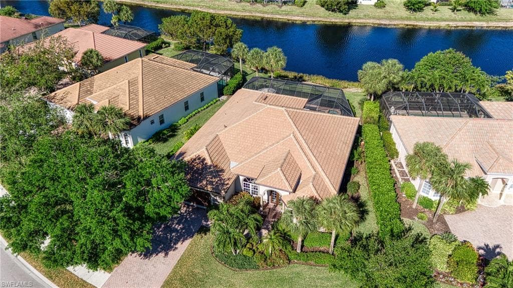 379 Cypress WAY W, NAPLES FL 34110-4