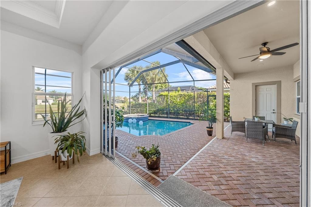 379 Cypress WAY W, NAPLES FL 34110-23