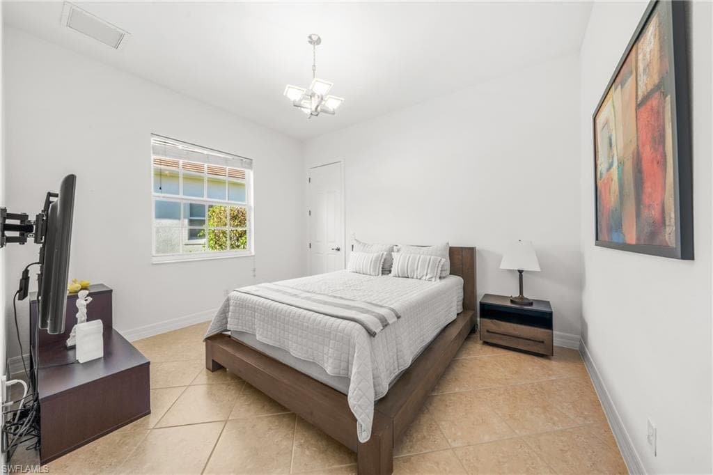 379 Cypress WAY W, NAPLES FL 34110-39