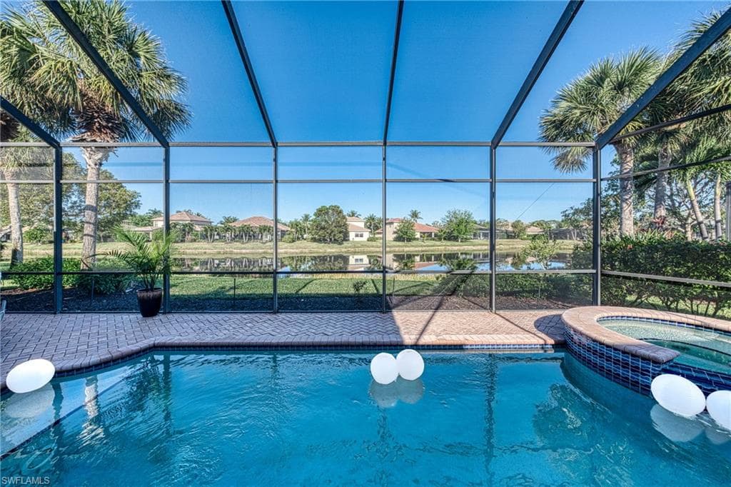 379 Cypress WAY W, NAPLES FL 34110-30