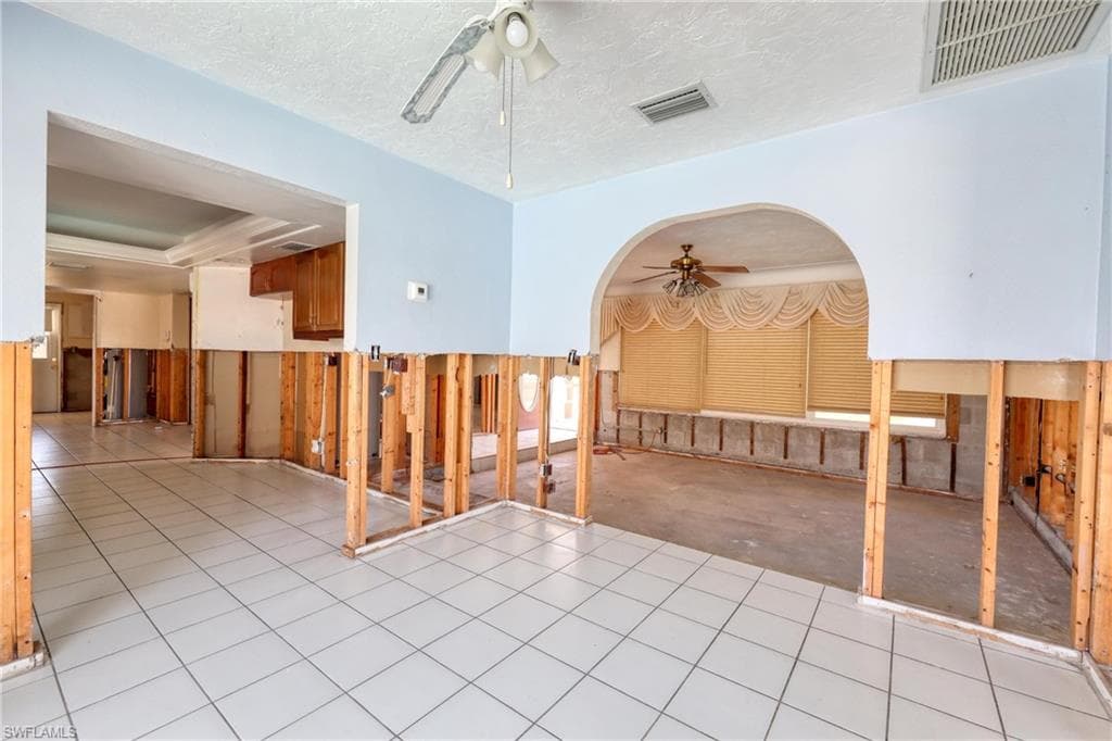 1888 Coral CIR-6