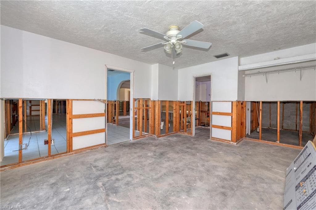 1888 Coral CIR-17