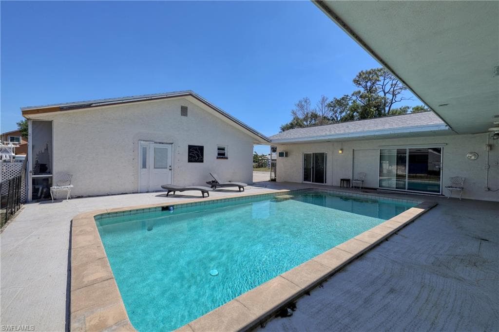 1888 Coral CIR-20