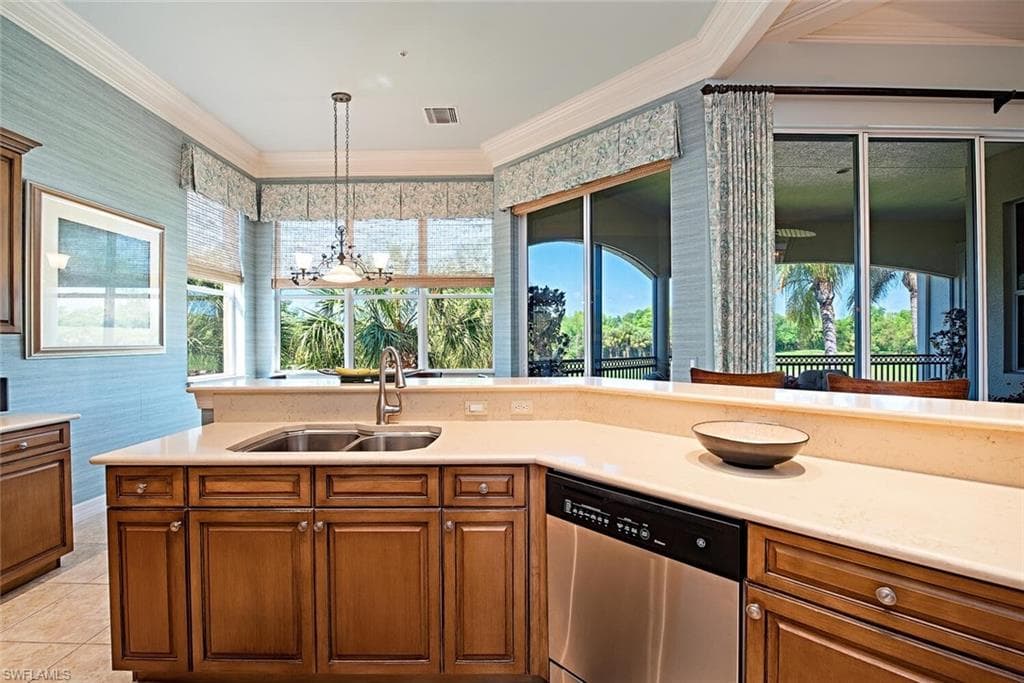 17005 Porta Vecchio WAY # 201, NAPLES FL 34110-2