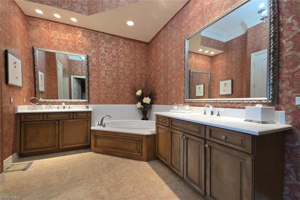 17005 Porta Vecchio WAY # 201, NAPLES FL 34110-8