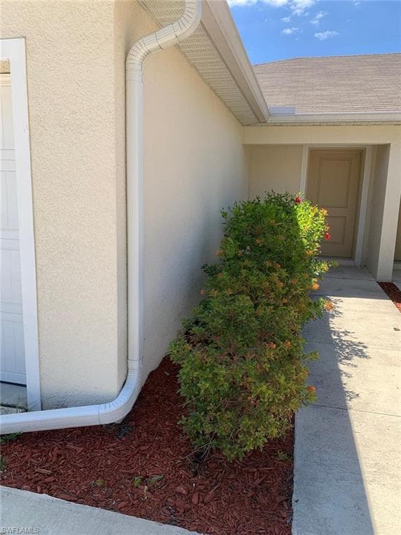 9084 Aegean CIR, LEHIGH ACRES FL 33936-4