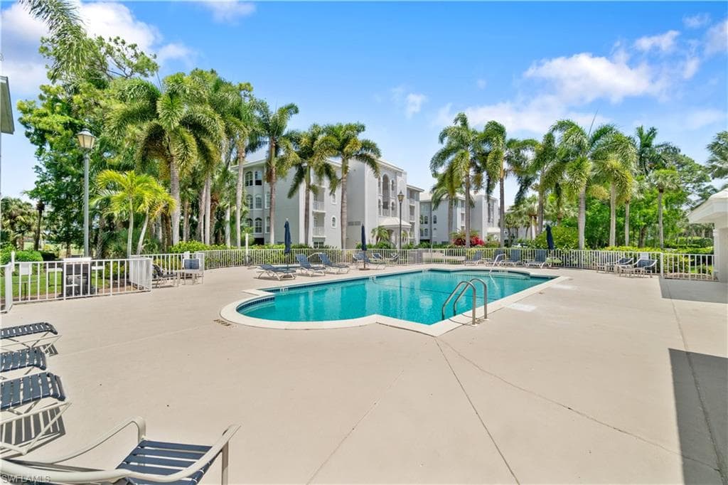 559 Audubon BLVD # 201, NAPLES FL 34110-31