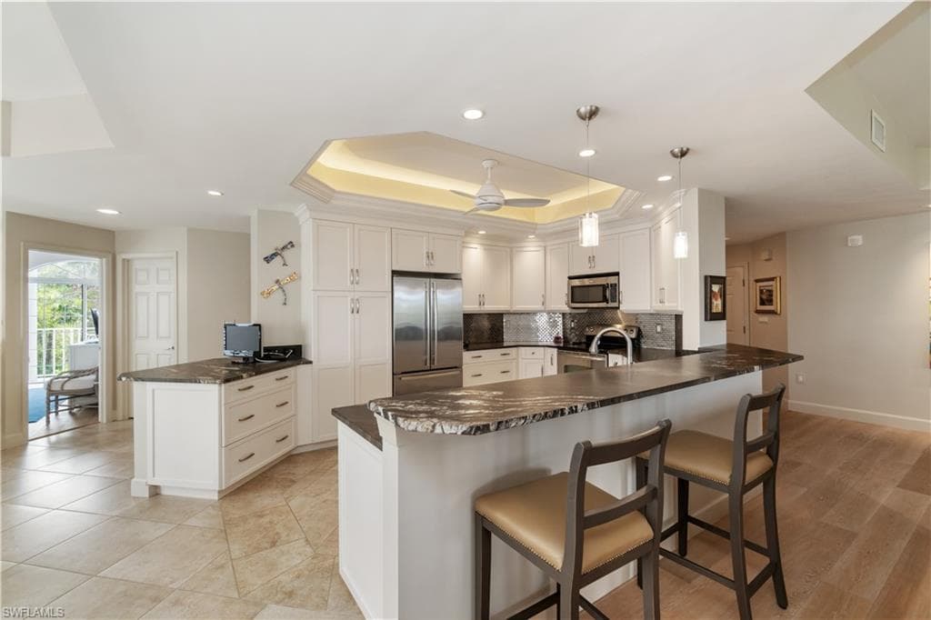 559 Audubon BLVD # 201, NAPLES FL 34110-4