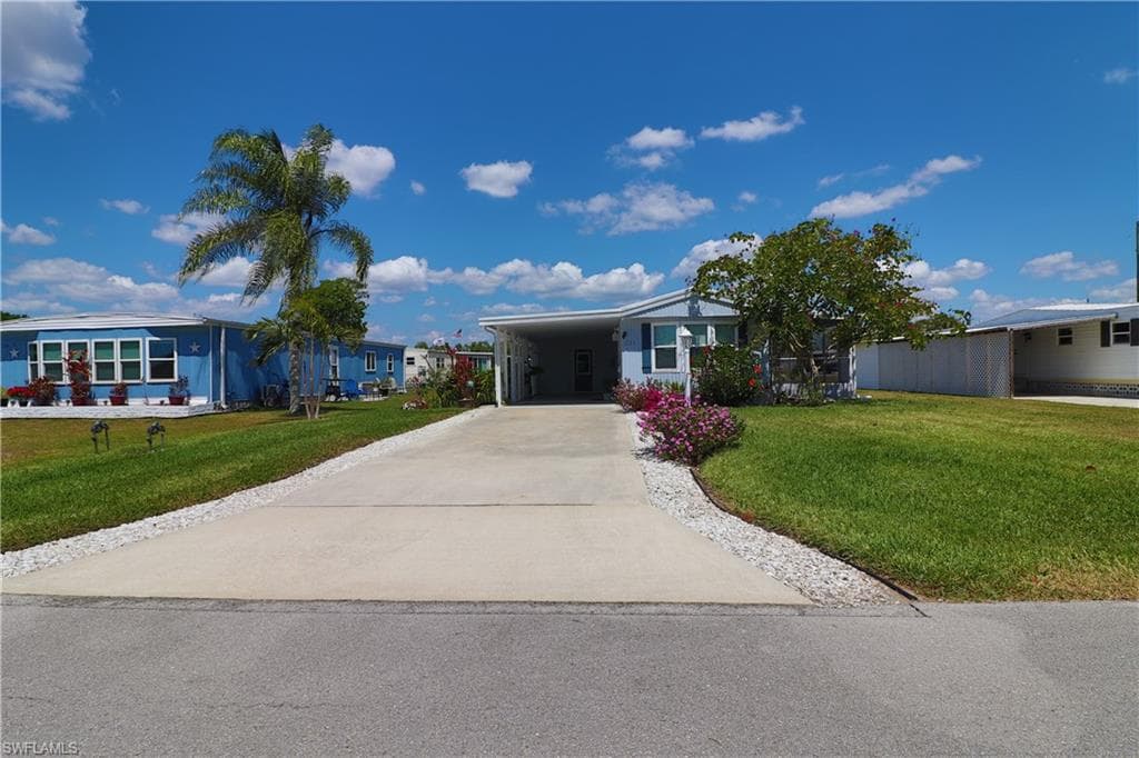 221 Grassy Key LN # 174, NAPLES FL 34114-1