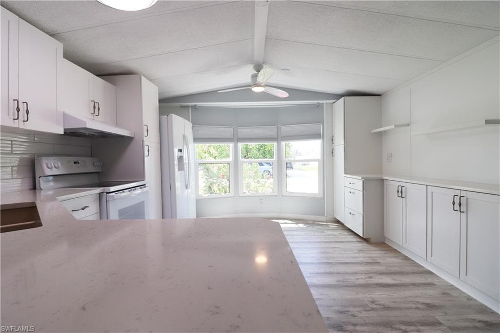 221 Grassy Key LN # 174, NAPLES FL 34114-10