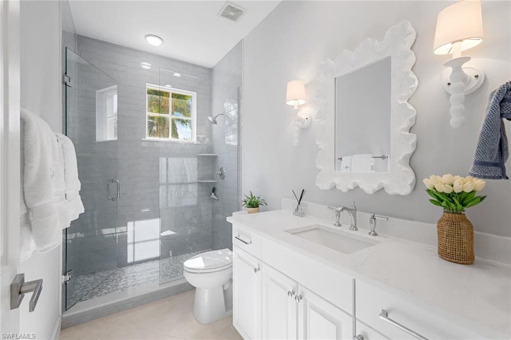 2851 Tiburon BLVD E # 103, NAPLES FL 34109-13