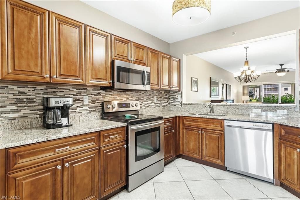 7822 Great Heron WAY # 106, NAPLES FL 34104-4