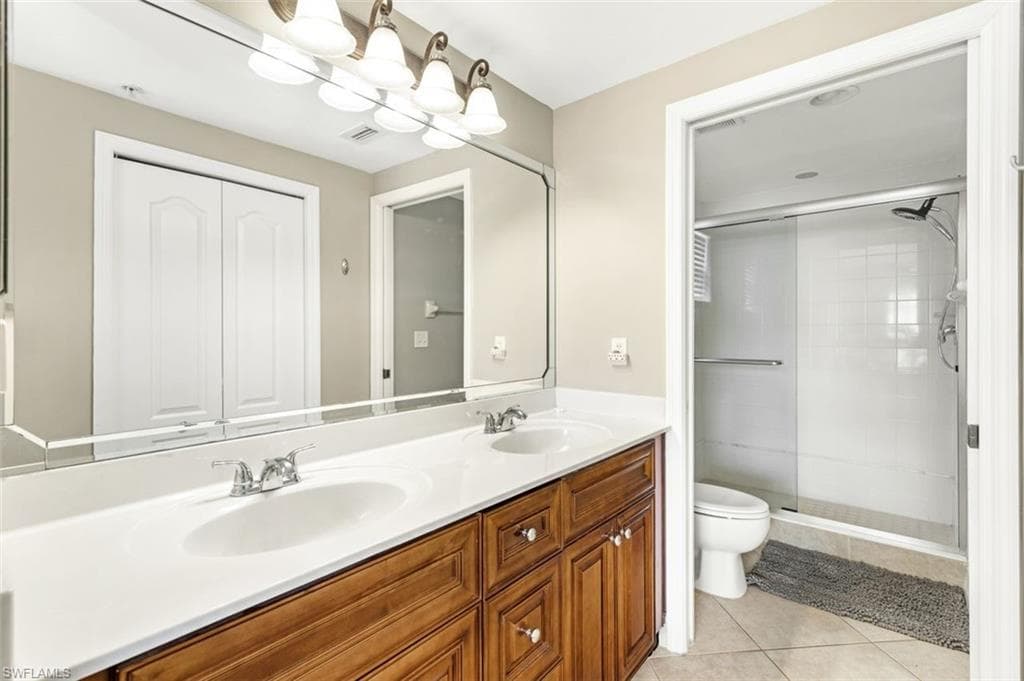 7822 Great Heron WAY # 106, NAPLES FL 34104-20