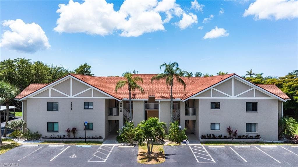 9648 Windsor Gardens LN # 104, FORT MYERS FL 33919-22