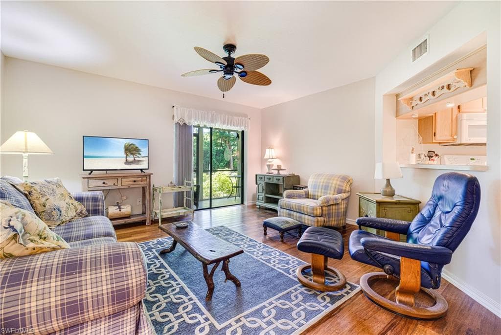 9648 Windsor Gardens LN # 104, FORT MYERS FL 33919-4