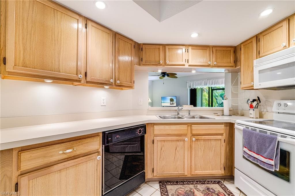 9648 Windsor Gardens LN # 104, FORT MYERS FL 33919-9