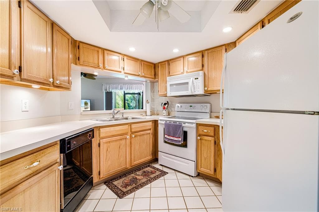 9648 Windsor Gardens LN # 104, FORT MYERS FL 33919-7