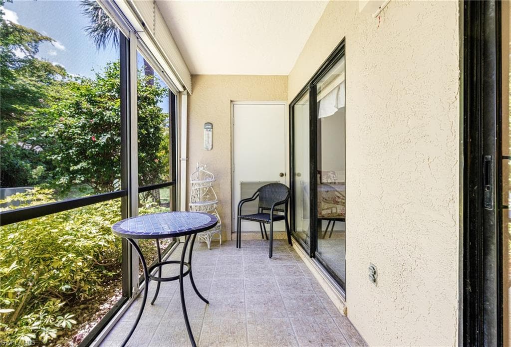 9648 Windsor Gardens LN # 104, FORT MYERS FL 33919-20