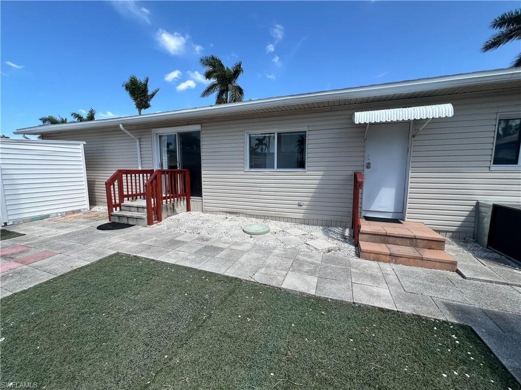 12071 Palm DR, FORT MYERS FL 33908-16