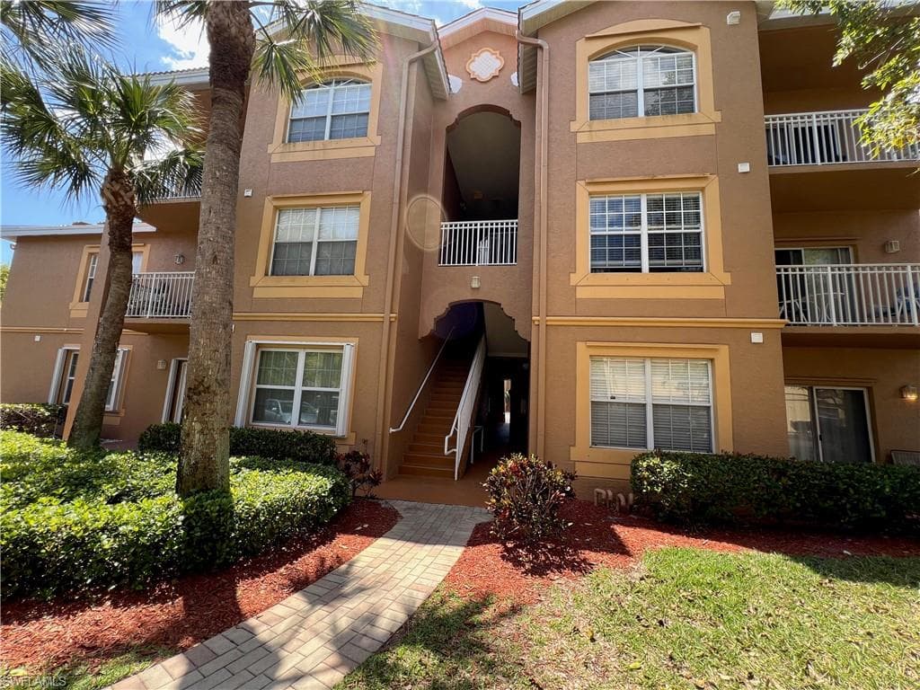 15585 Ocean Walk CIR # 216, FORT MYERS FL 33908-25
