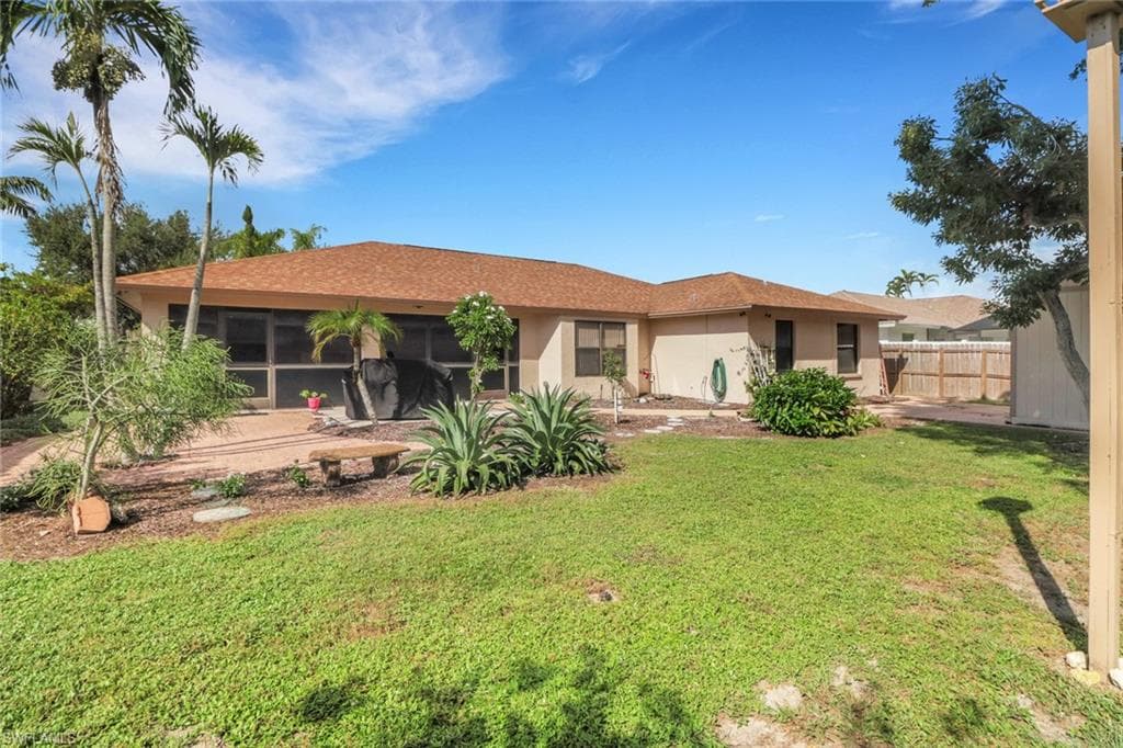 2378 River Reach DR, NAPLES FL 34104-27