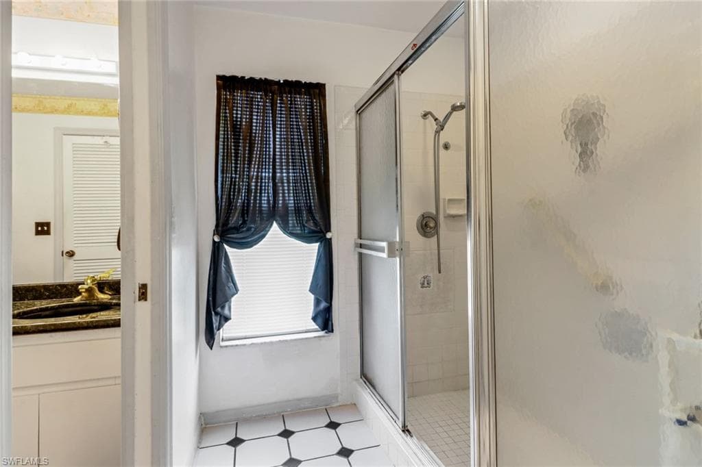 2378 River Reach DR, NAPLES FL 34104-17