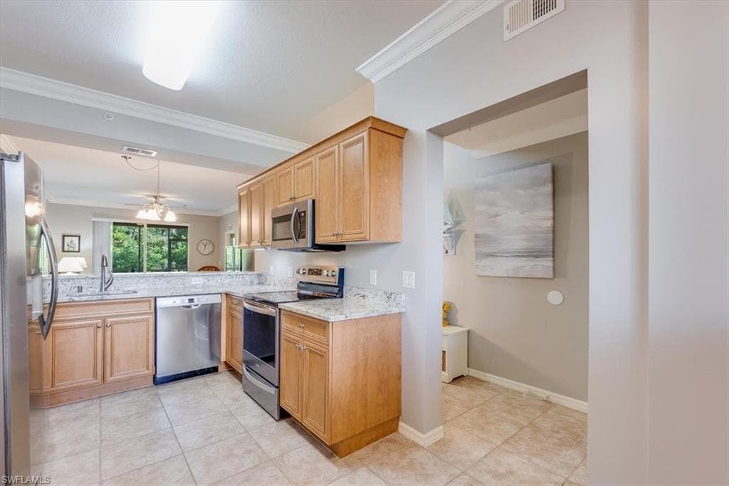 8251 Pathfinder LOOP # 615, FORT MYERS FL 33919-3