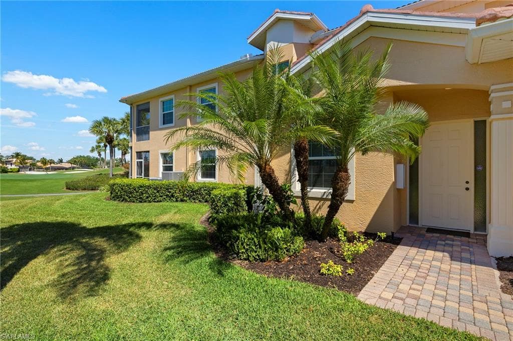 6035 Trophy DR # 103, NAPLES FL 34110-1